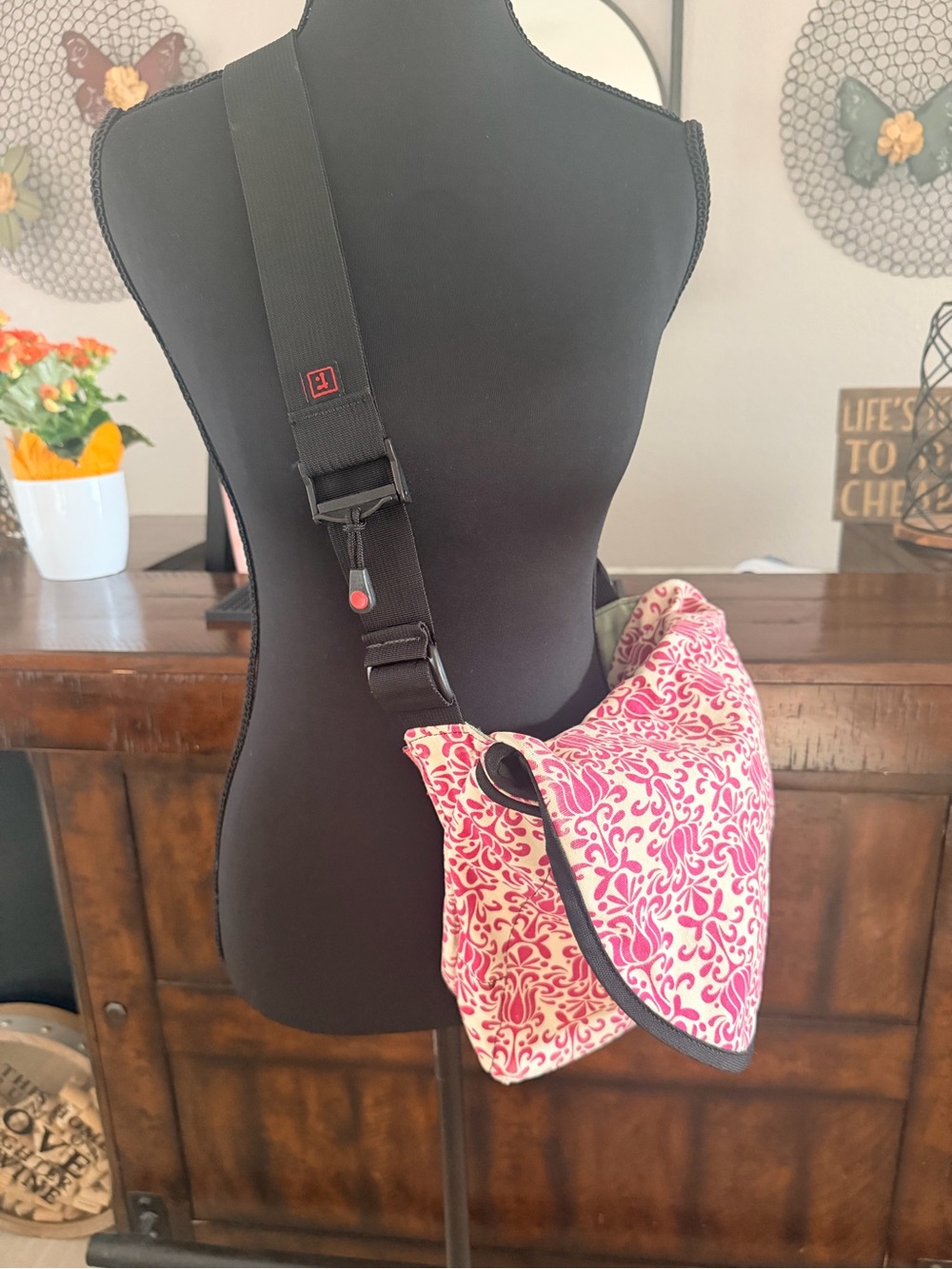 San Francisco Vintage Damask Design Rickshaw Messenger Bag